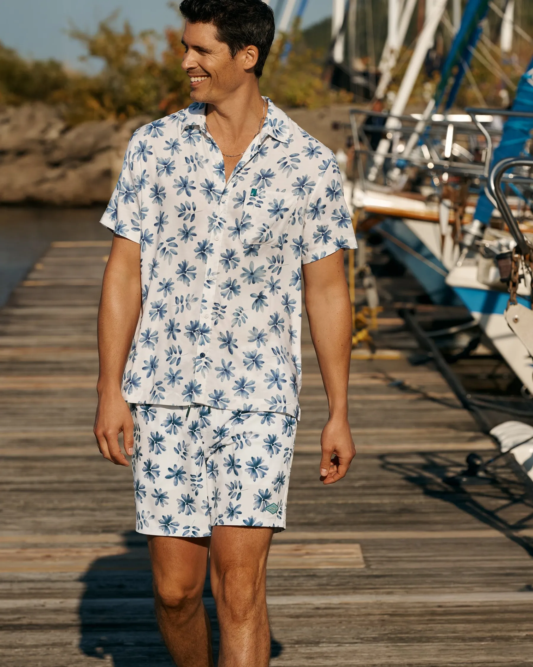 SHORELINE SEVEN Long Liner Volley Swimsuit* Volley Shorts